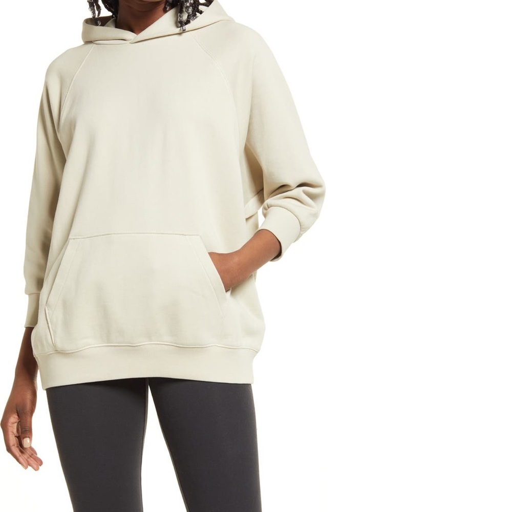 Fear of God Essentials
French Terry Three-Quarter Sleeve Hoodie size Medium
